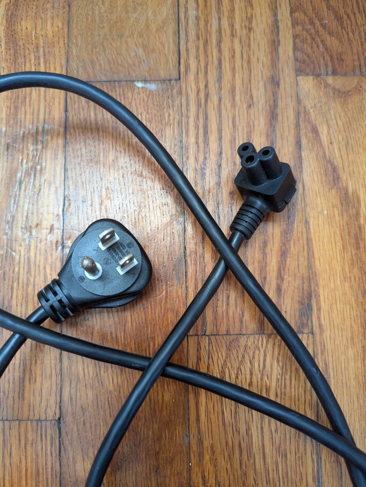 I-Sheng 3 Prong C5 Connector 125V 7A Compatible with Samsung LG Lenovo HP