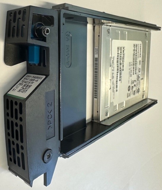 AV493A - HP 400GB SSD SAS 2.5" HDD for DKC-F710i-SBX, 128 bay 2.5"  P9500 sto...