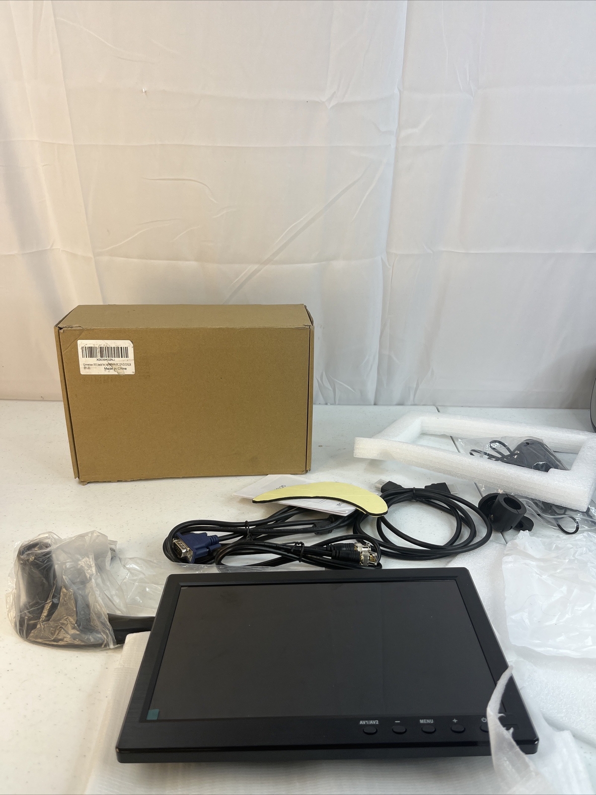 Qcvoruni 10.1" inch 16:9 1024 600 Resolution Monitor Brand New