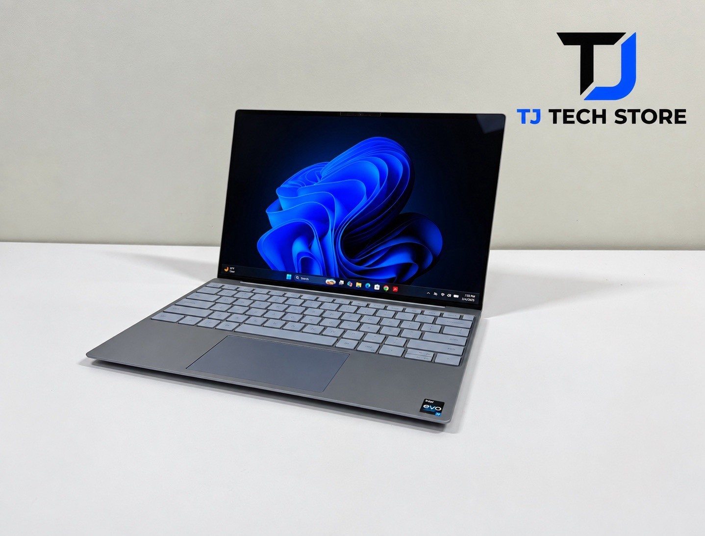 Dell XPS 13 9315 UHD+ Touch Core i7-1250U 32GB DDR5 1TB SSD Win 11 Pro | Blue
