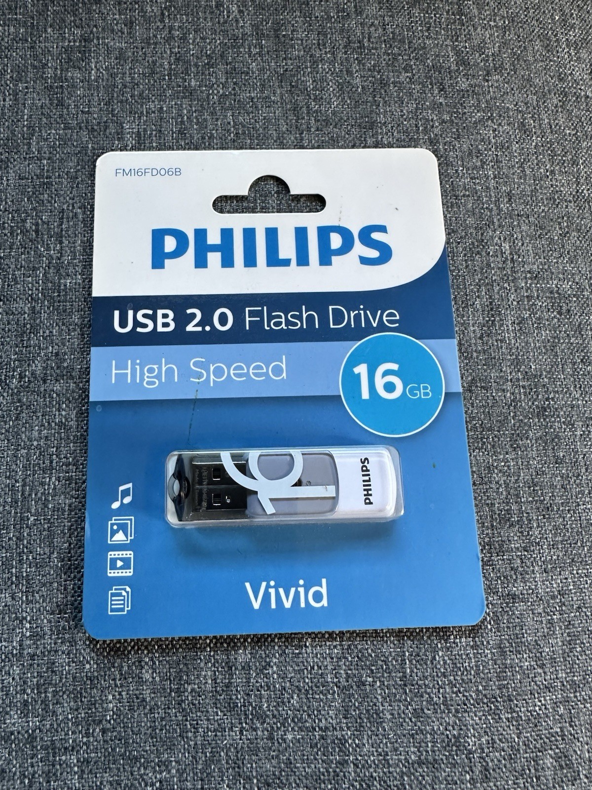 Philips Vivid Edition USB 2.0 Flash Drive 16GB High Speed Blue Swivel Brand New