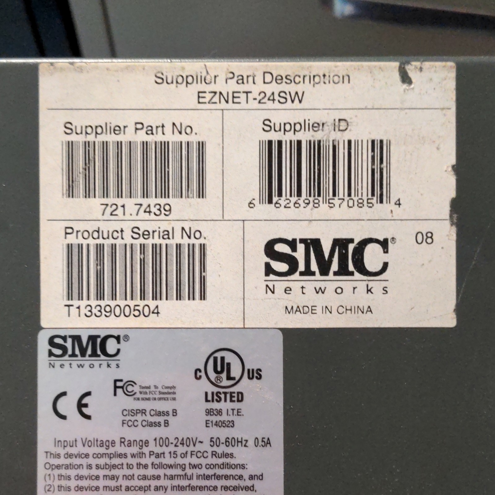 SMC Networks EZNET-24SW 24-Port 10/100 Fast Ethernet Unmanaged 1U Switch