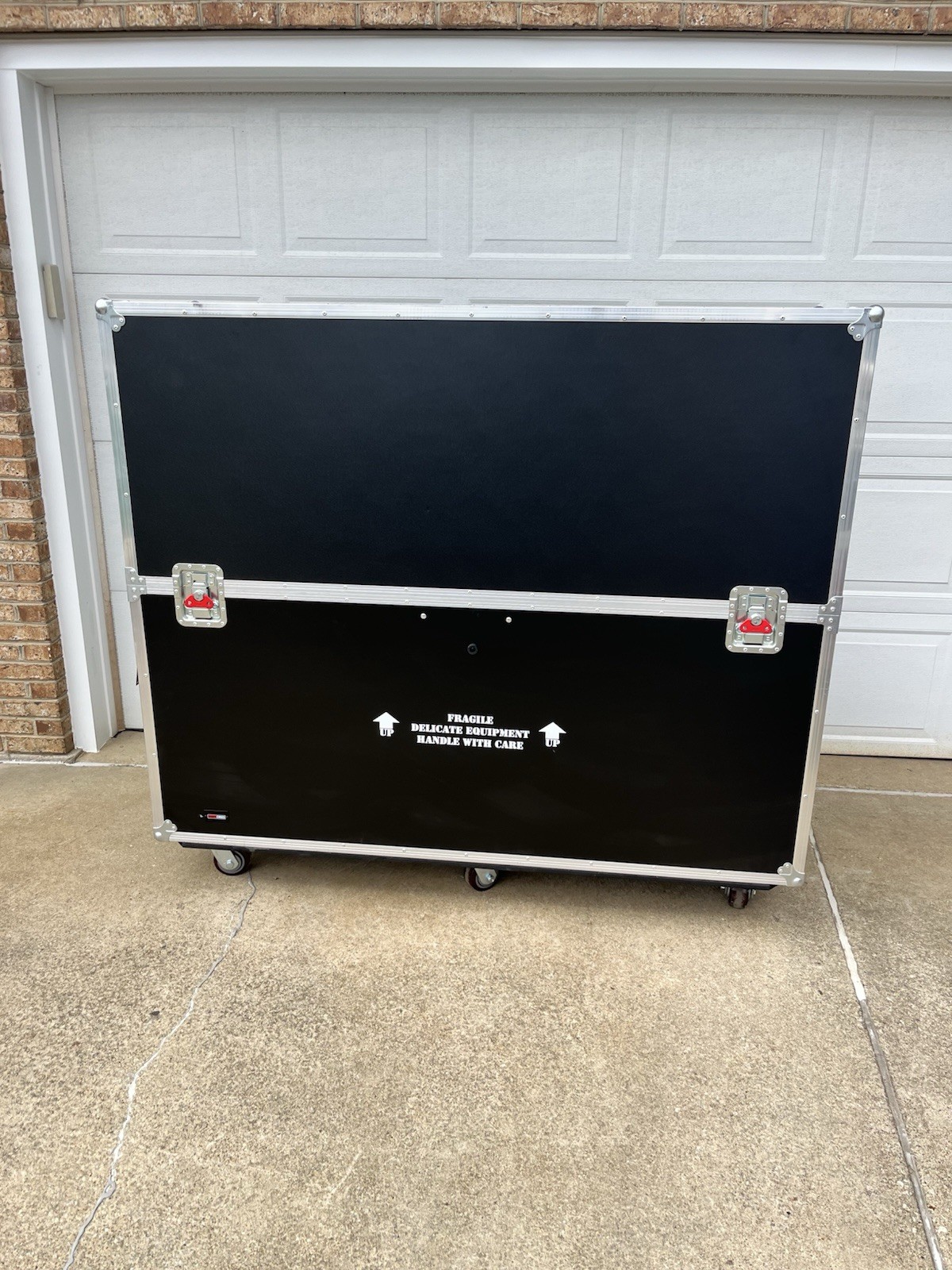 NEW - Gator LCD or Plasma 65” Screen Monitor Lift Road Case G-TOURCDLIFT65