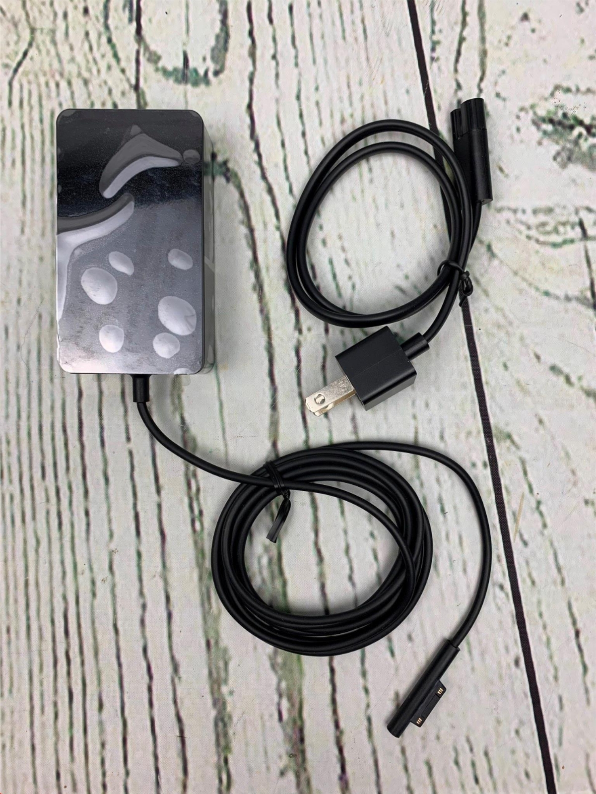 65W 15V 4A AC Power Charger Adapter Supply Suitable for 44W 36W 24W