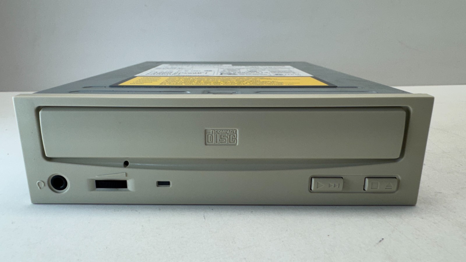 Sony CDU5211 52X Max CD-ROM Drive Internal 5.25 IDE ATAPI Vintage Vintage Retro