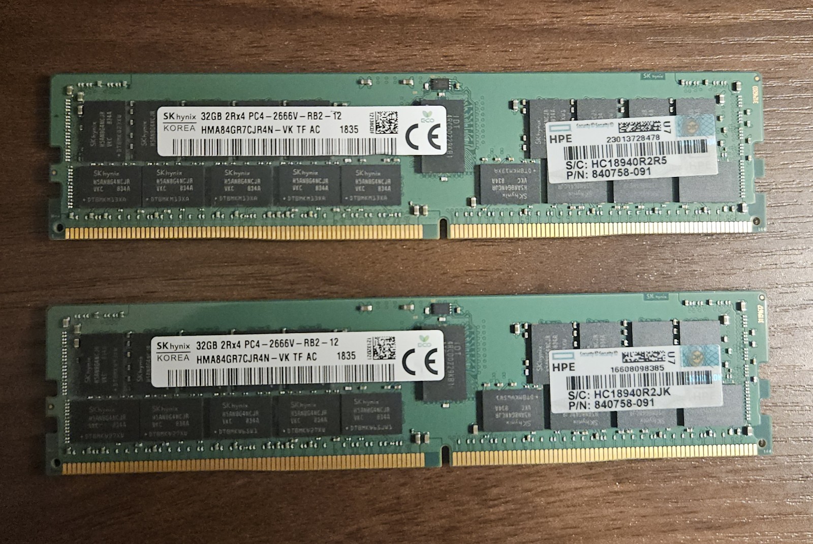 Set of 2 - 32gb SK Hynix DDR4 2666V ECC RDIMM HMA84GR7CJR4N-VK (64GB total) 