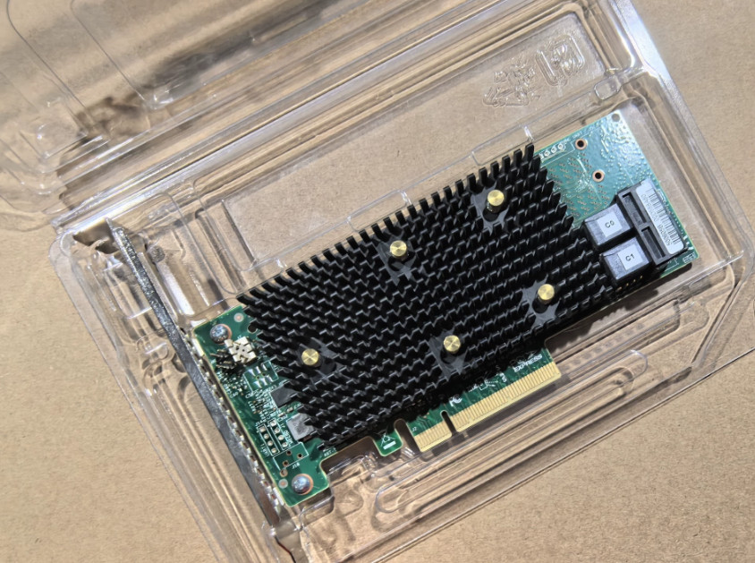 Lenovo ThinkSystem RAID 530‑8i 12G SAS/SATA RAID Controller 02JG102 01KN505 