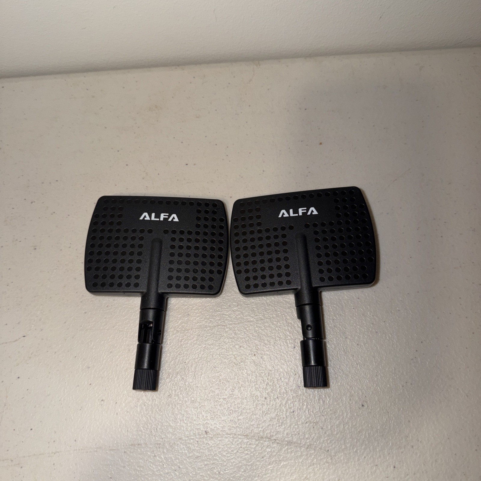 Alfa 2.4HGz 7dBi RP-SMA Panel Screw-On Swivel Antenna Network Adapters