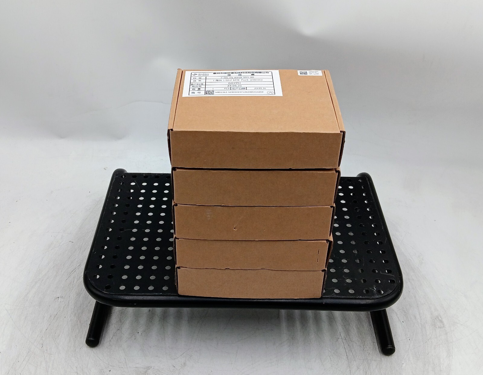 LOT OF 5 Dell D12 MTE puck antenna  F-0G-FS-6114-103-00