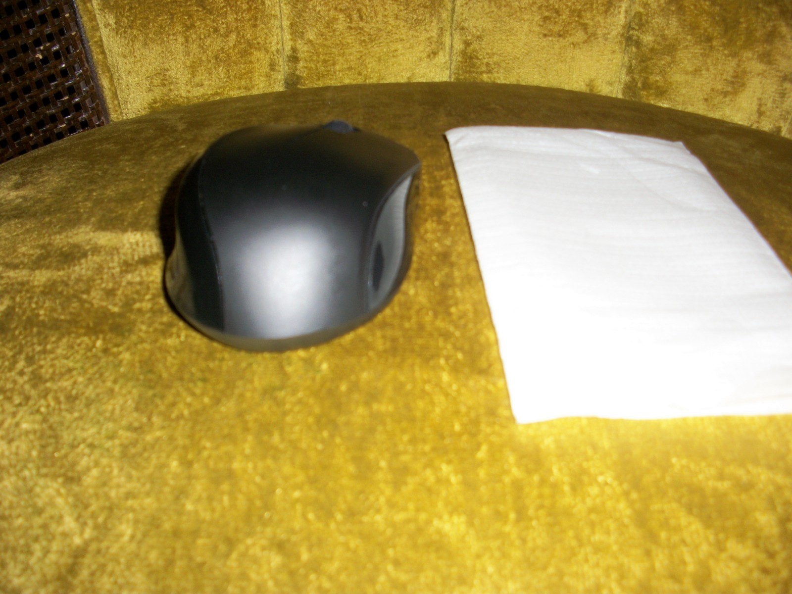 ONN wireless mouse 1928A00329 - ONA19HO015