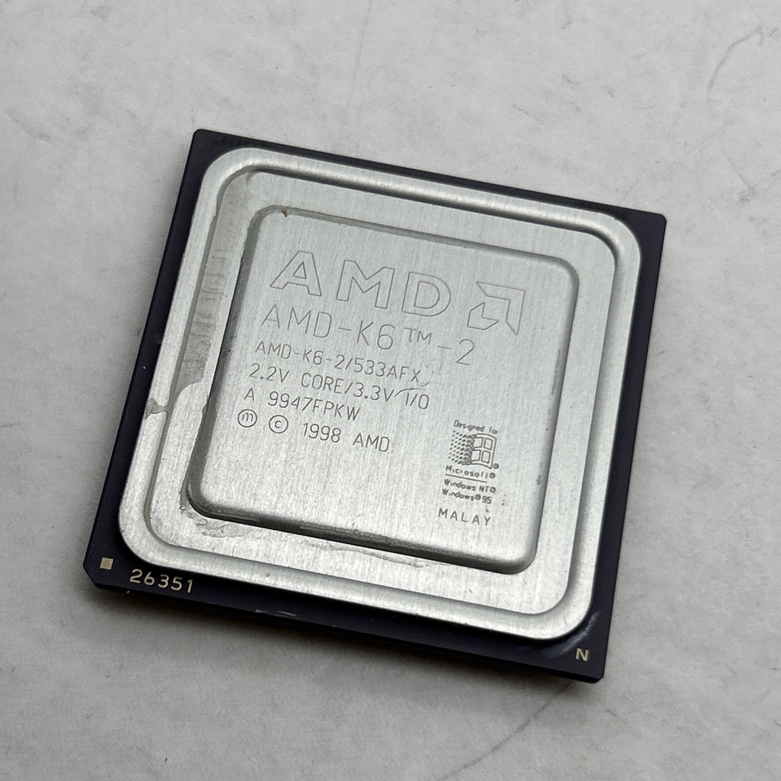 AMD 533mhz AMD-K6-2 533AFX CPU Super Socket 7 2.2v core 3.3v K6-II Vintage 1998