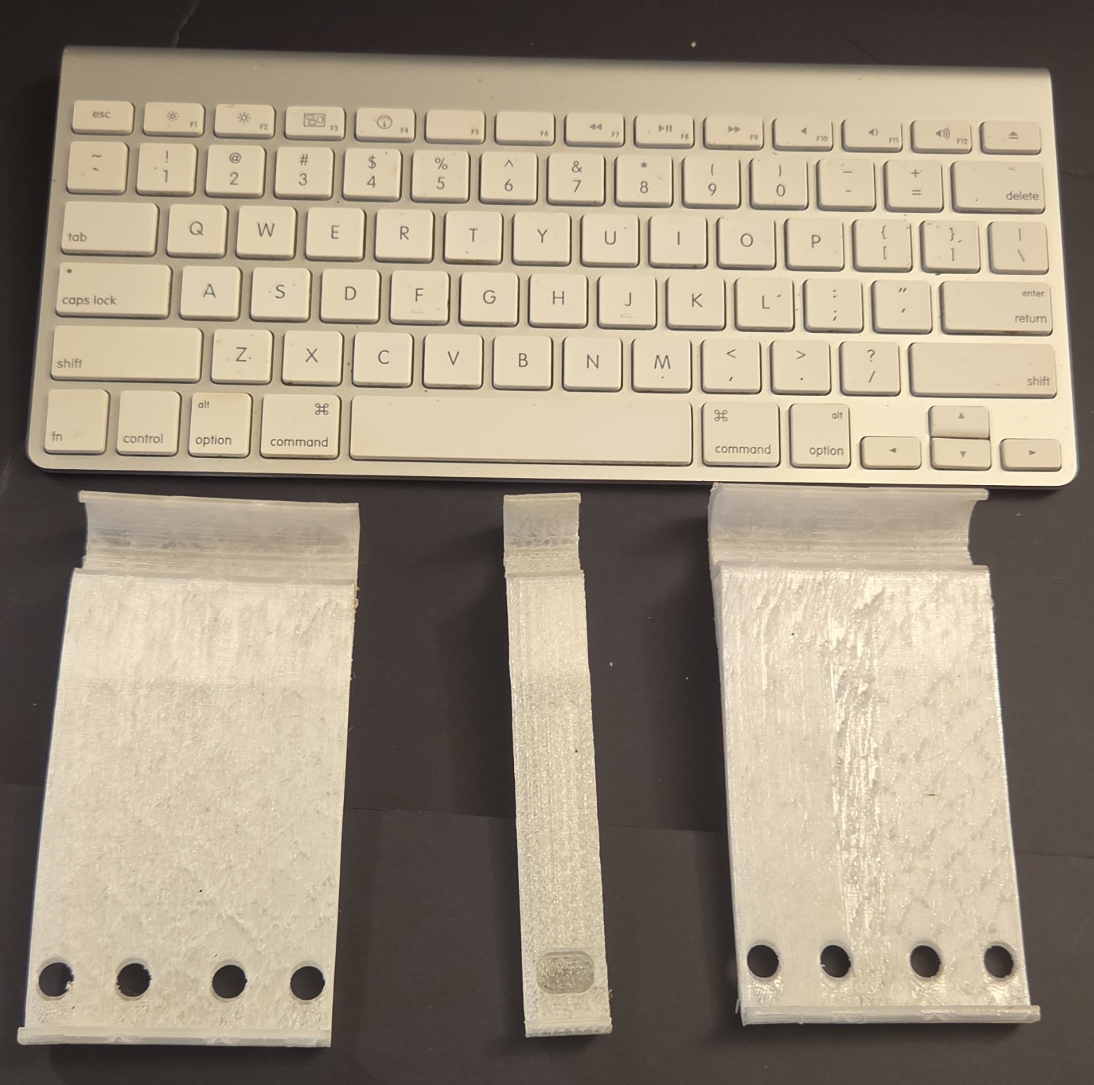Apple Bluetooth Keyboard   Model# A1314 English Language + 3D Printed Risers