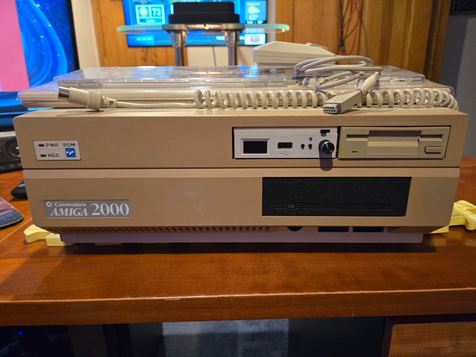 Commodore Amiga 2000 Desktop Computer
