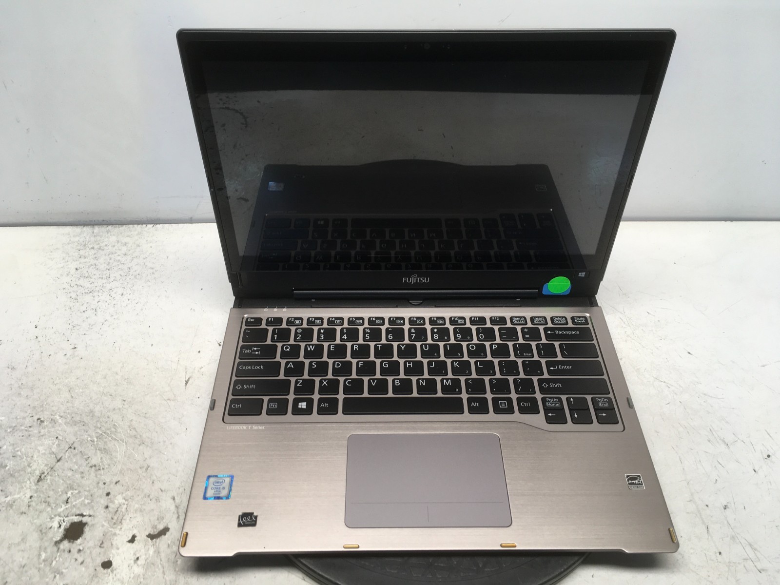 Fujitsu LifeBook T936 Intel i5-6300U 2.4GHz 8 GB NO HDD No Batt