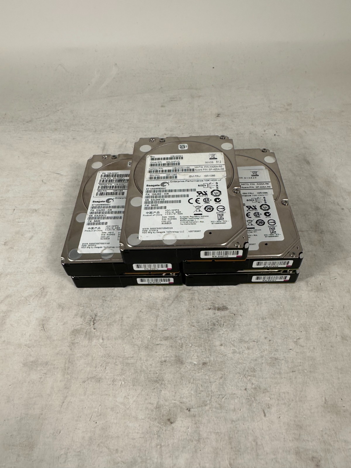 Lot of 5) 1.2 TB SeaGate NetApp HDD P/N 1FF201-038, Model ST1200MM0018