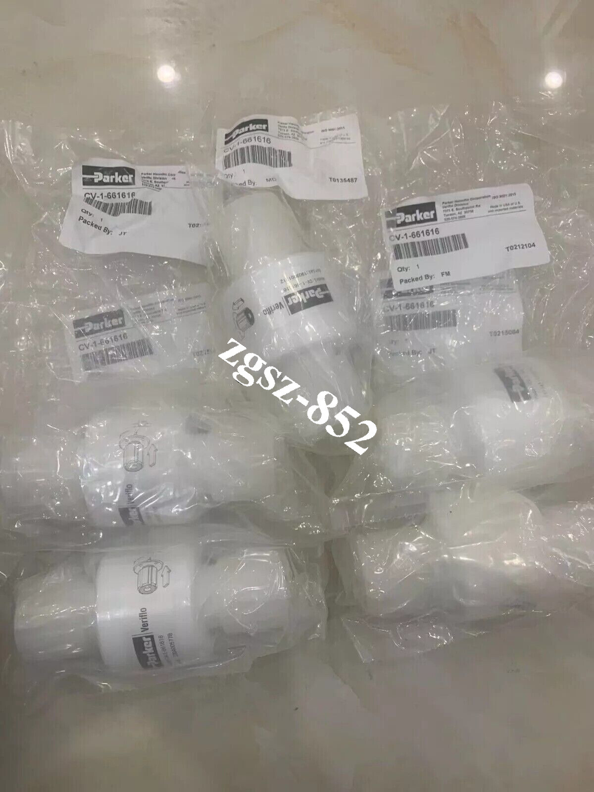 1PCS PARKER CV-1-661616 one-way valve Brand New Fast Shipping FedEx or DHL
