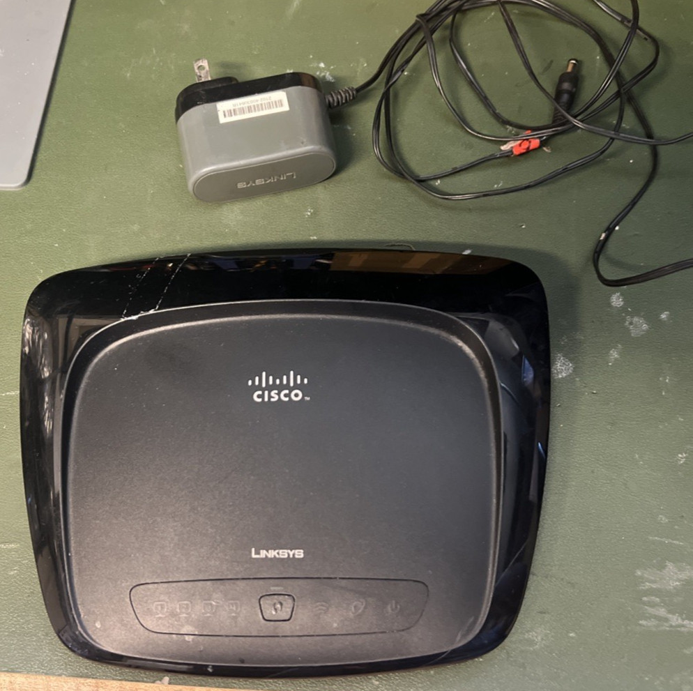 Cisco Linksys Wireless-G Broadband Router Model WRT54G2 V1