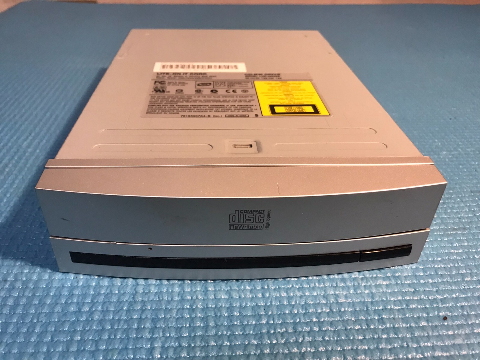 LITE-ON IT CORP. LTR-48246S CD-RW Optical Disc Drive IDE Series