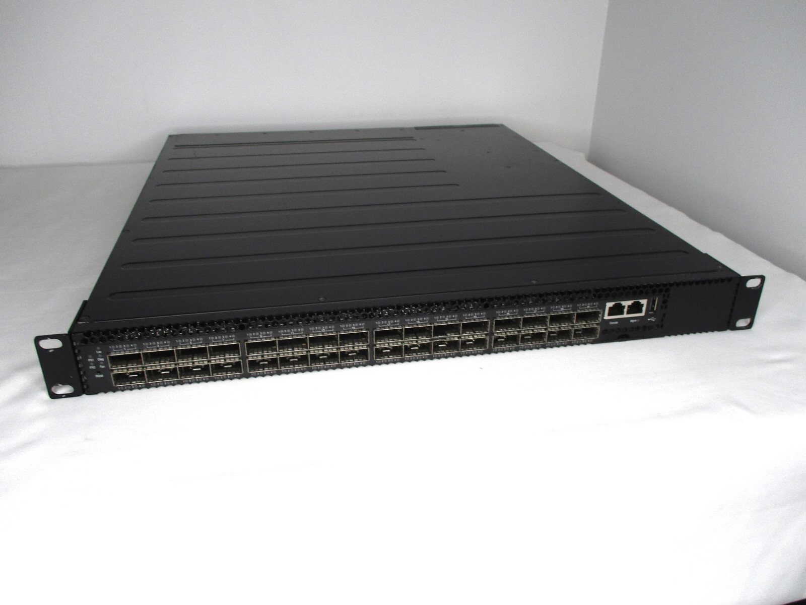 HP Altoline 6940 32QSFP+ 40GB ONIE AC Switch JL166A Sonic NOS