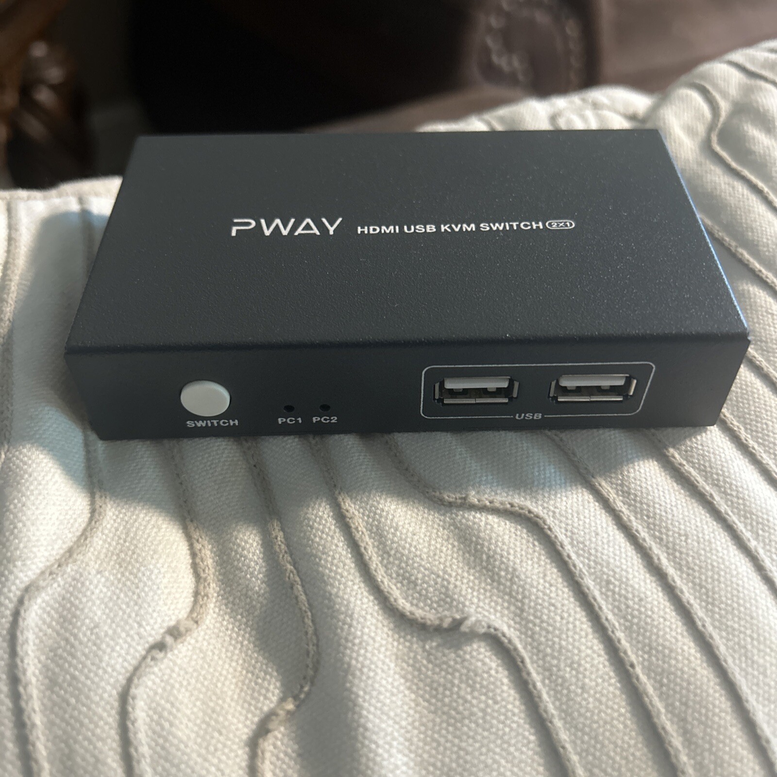 Pway PW-S7201H HDMI KVM Switch 4K Resolution 2 IN 1 OUT HDMI+ KVM SWITCH