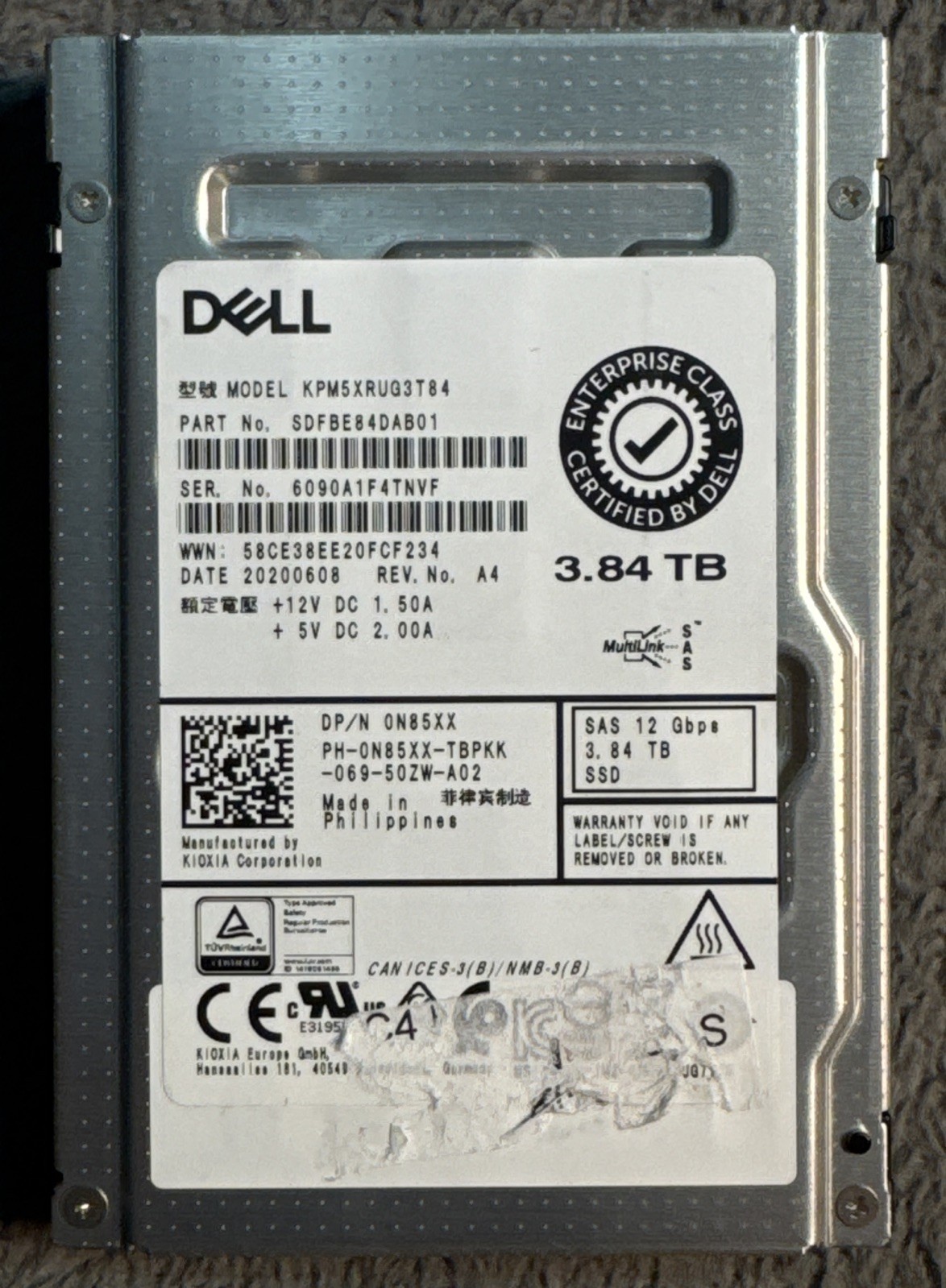 Dell/Kioxia 3.84TB KPM5XRUG3T84 SAS 12Gb/s 3D TLC 1 DWPD 2.5" Read Intensive SSD