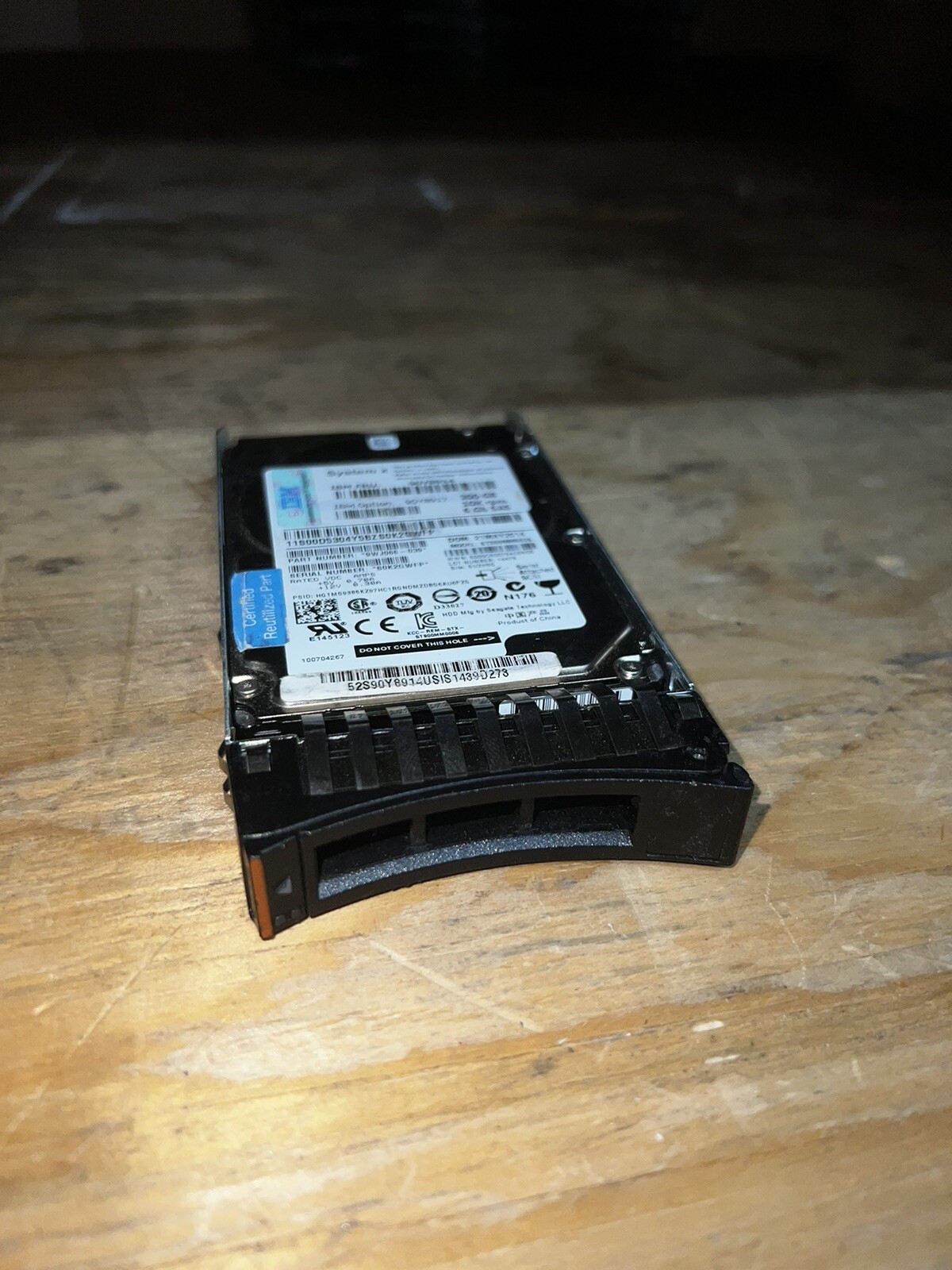 90Y8914 IBM 300GB 10K SAS 2.5 HDD I 90Y8917 I 9WJ066-039