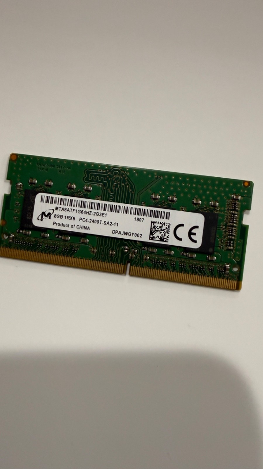 Micron 8Gb 1Rx8 PC4-2400T-SA2-11 MTA8ATF1G64HZ-2G3E1 Memory Board