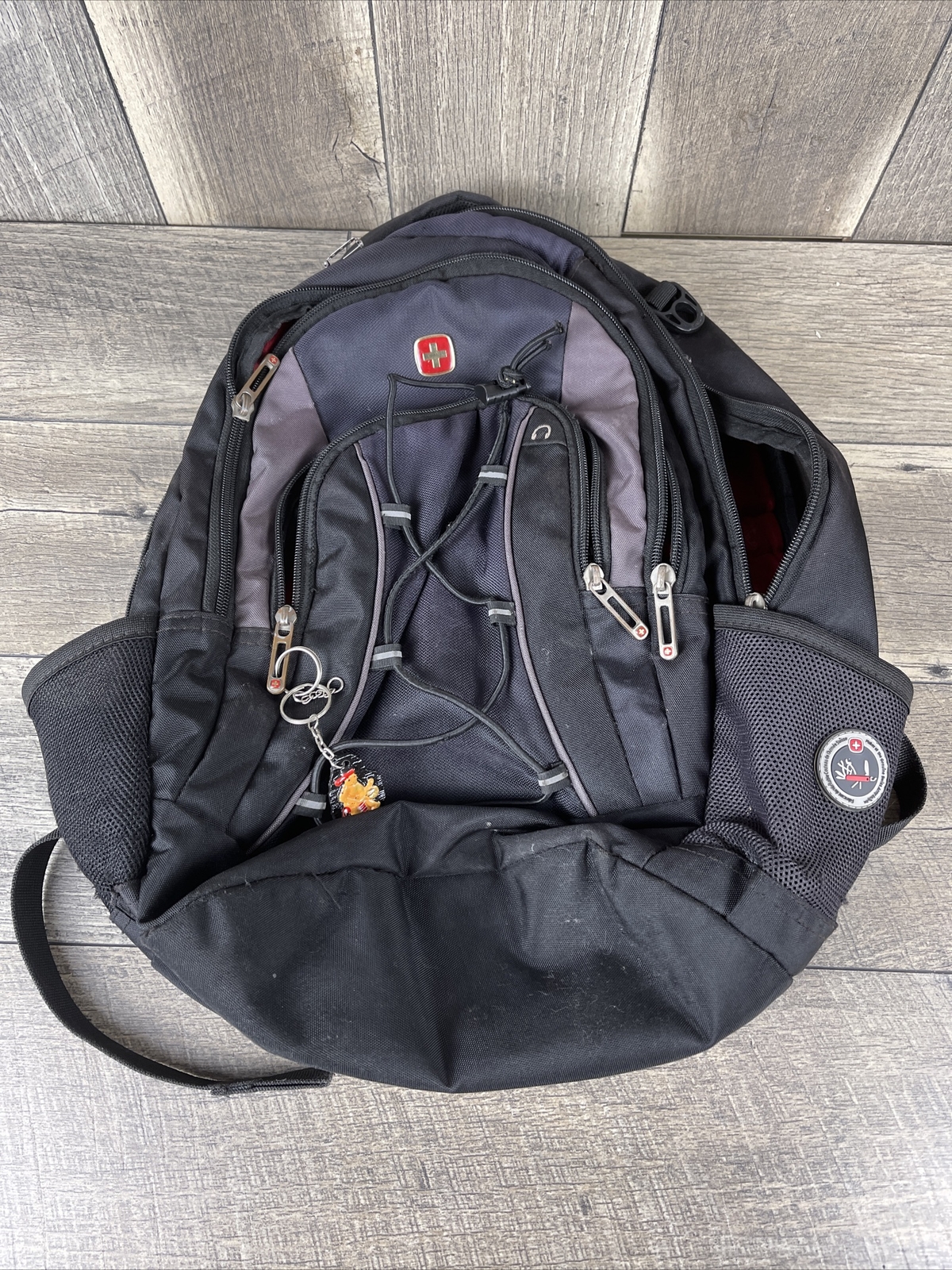 SwissGear 1186 Bungee Backpack Black/Grey 17”