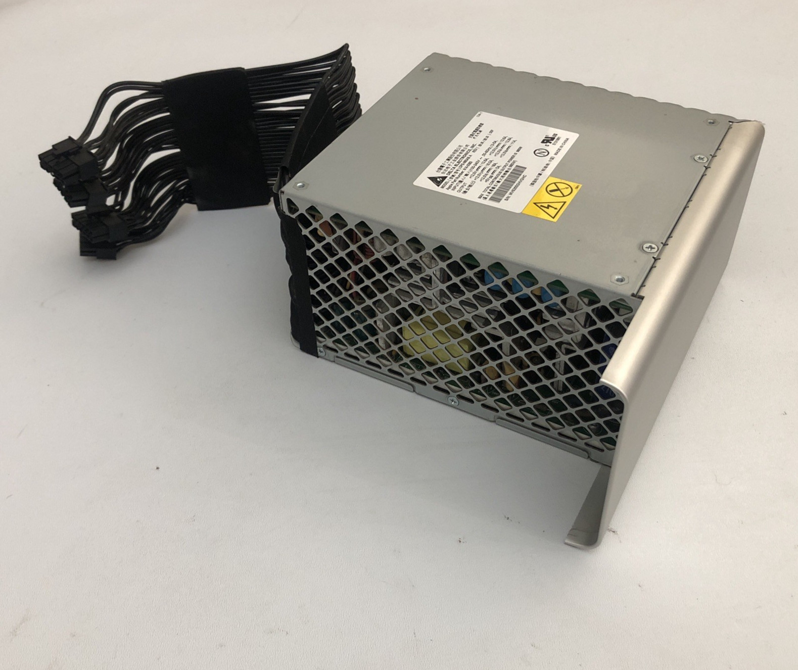 Genuine Apple Mac Pro A1115 2006 980W Power Supply 614-0383