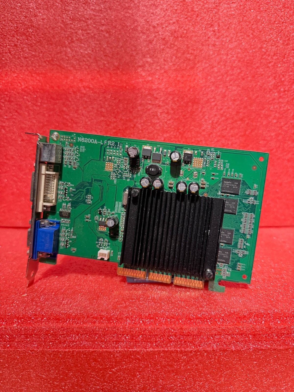 EVGA 256-A8-N341-LX e-GeForce 6200 256MB DDR2 AGP Graphics Card