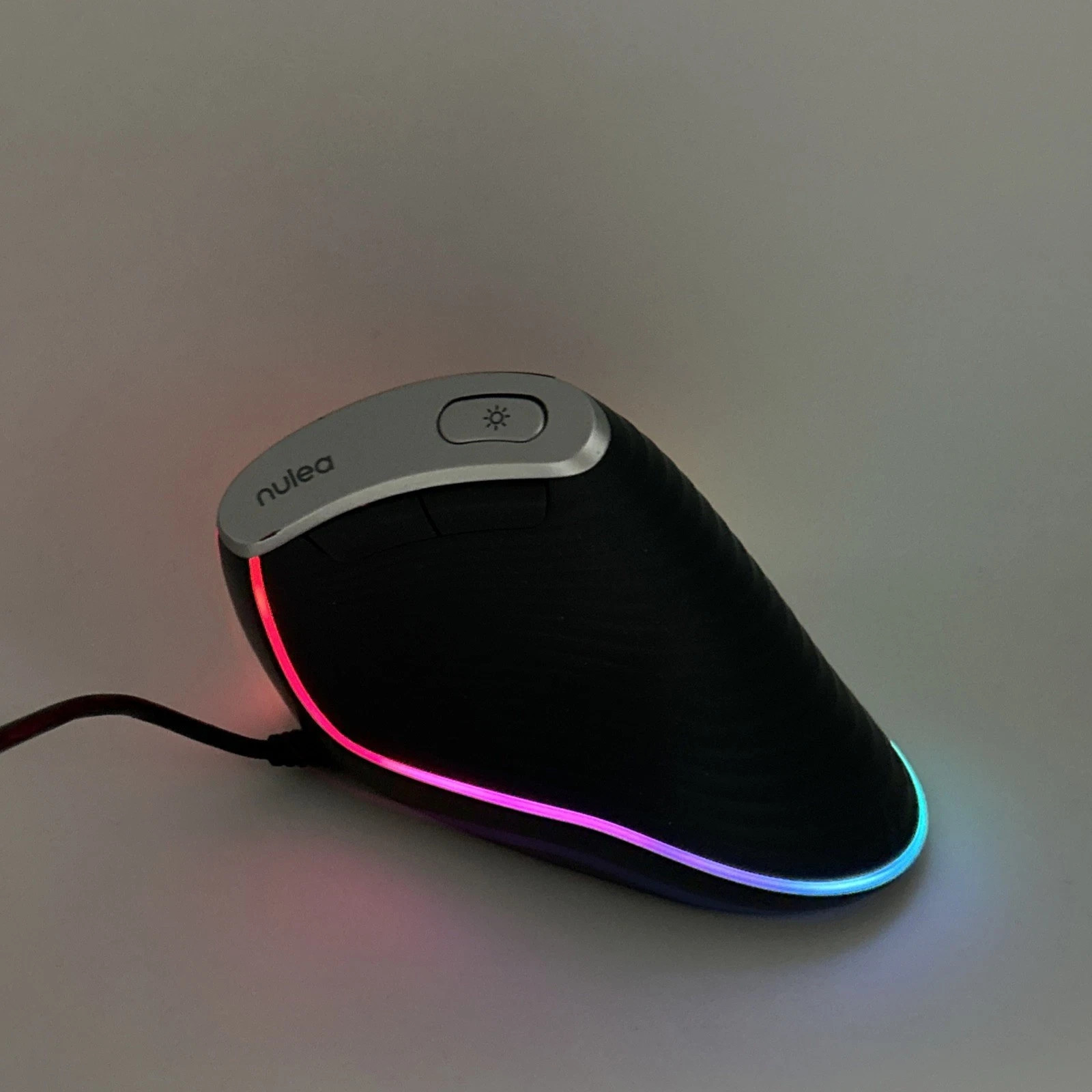 Nulea Wired RGB Vertical Ergonomic Mouse W1027E7B USB Tested Working