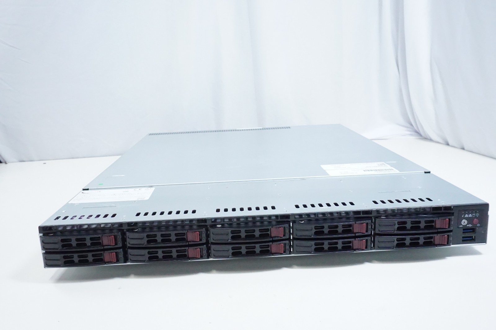 Supermicro SYS-1019P-WTR WIO 10x 2.5" Bay, X11SPW-TF 1 TB NVMe 48GB RAM SERVER