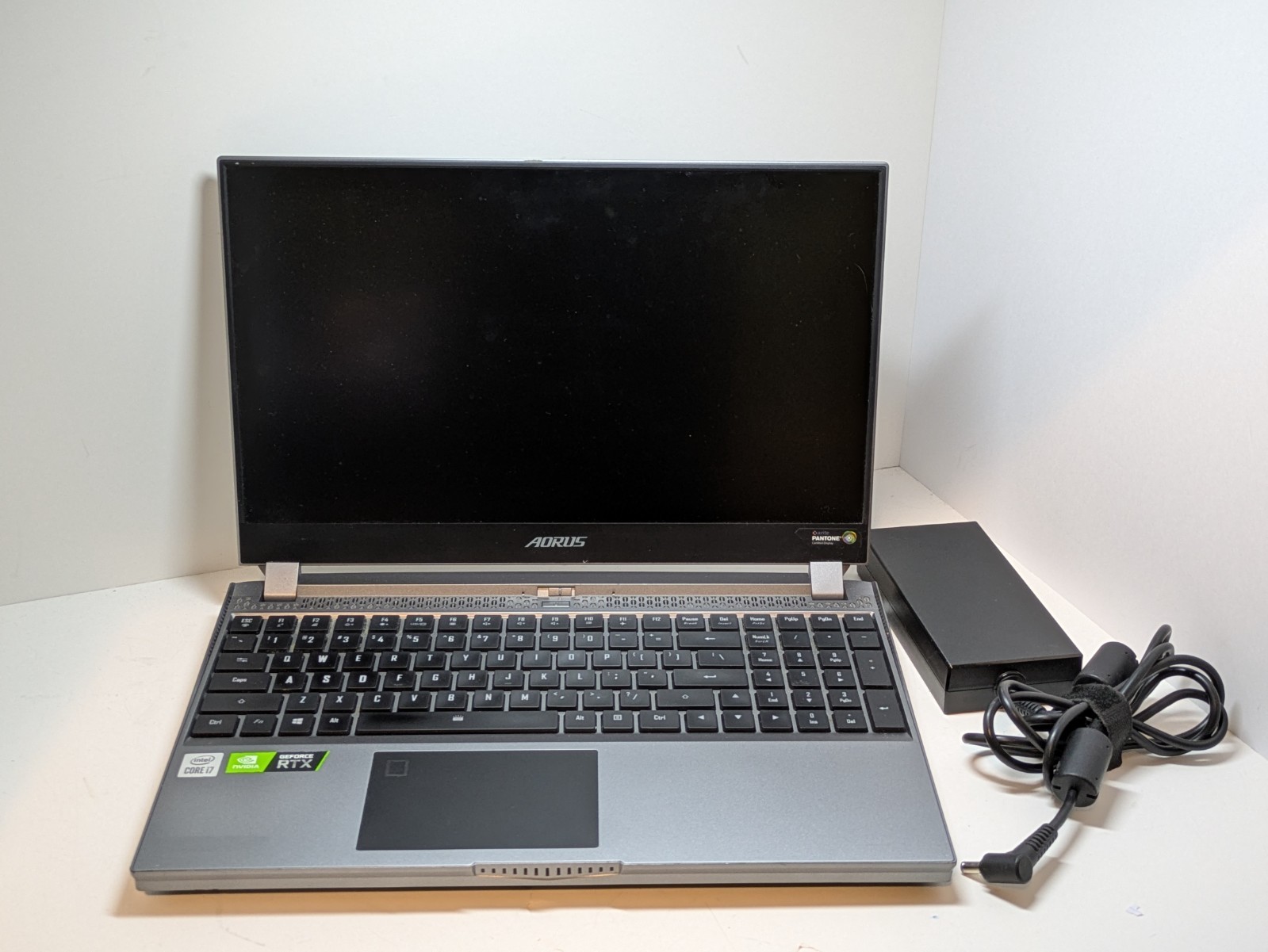 Gigabyte AORUS 15G 15” i7-10750H 16GB RAM 500GB SSD RTX 2070 Tested No Batt READ