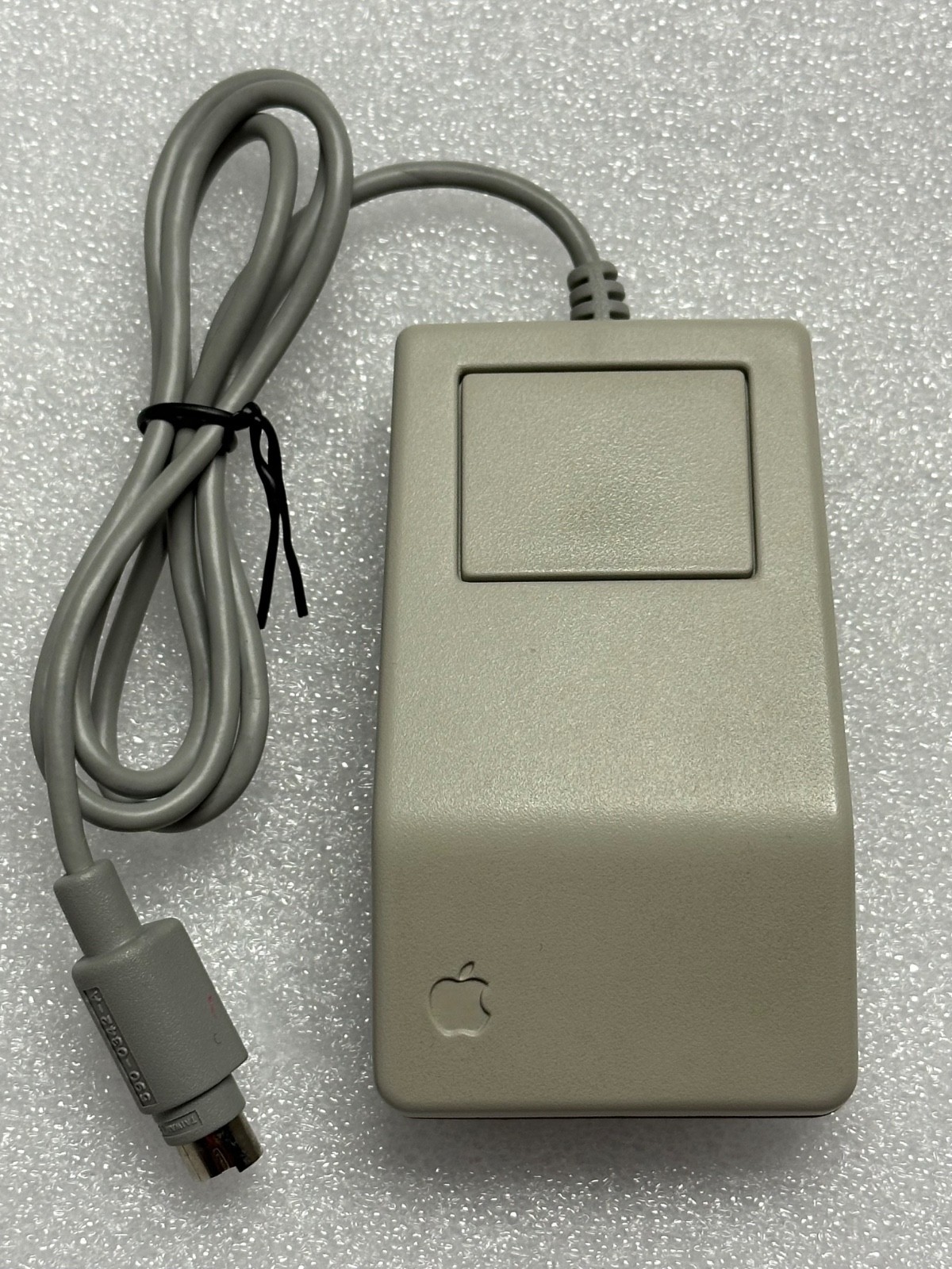 APPLE DESKTOP BUS MOUSE ADB BEIGE VINTAGE MACINTOSH G5431 ~ TESTED & WORKNG