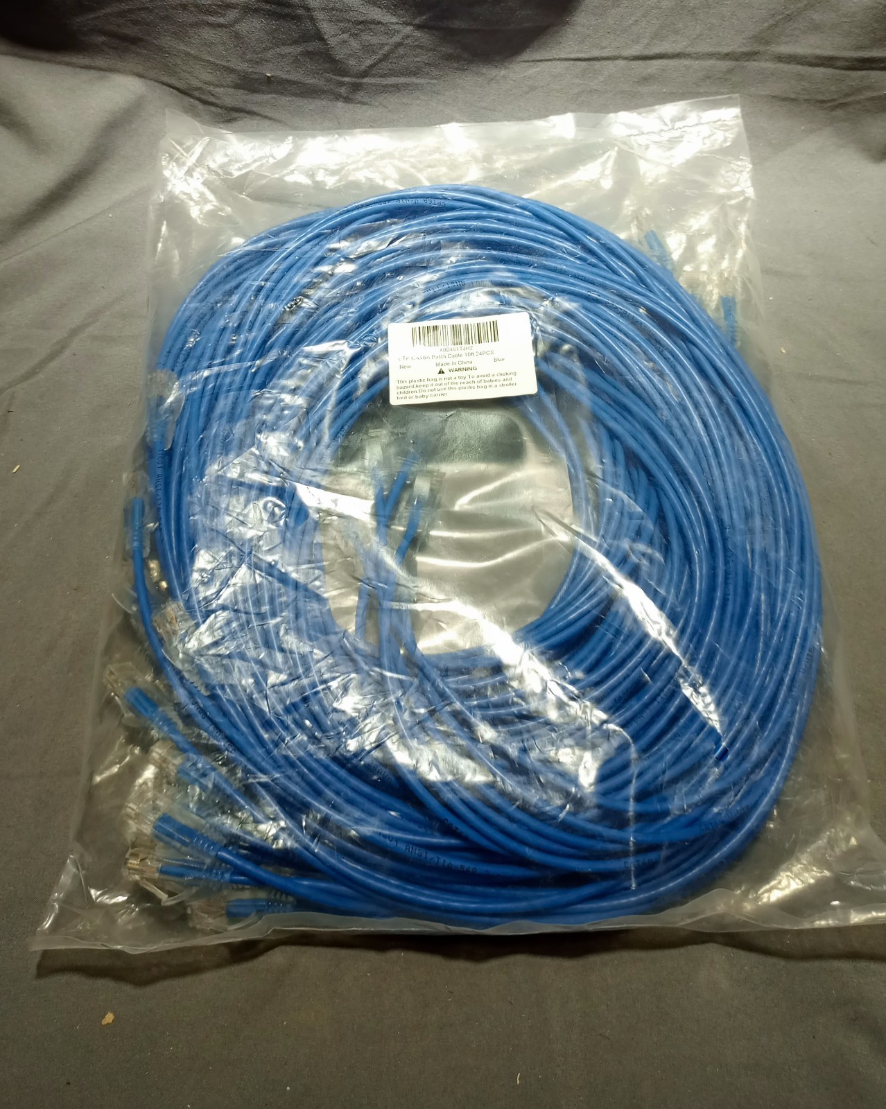 24 Pack Cat6A Patch Cables 10' Blue