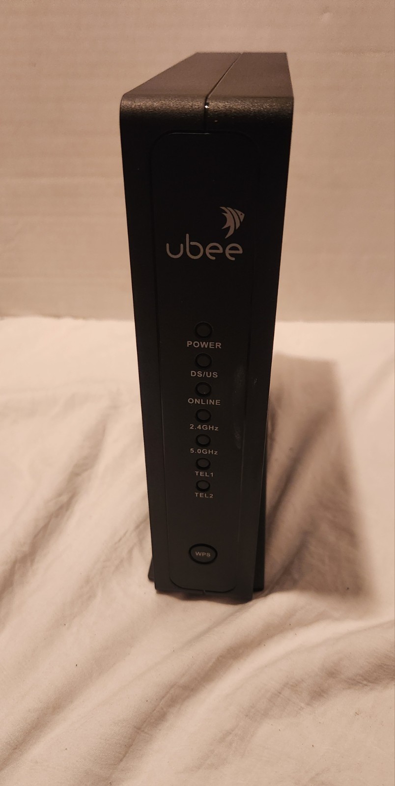 Ubee UBC1322BA00 DOCSIS 3.1 Dual-Band Wi-Fi Voice Modem Router Black