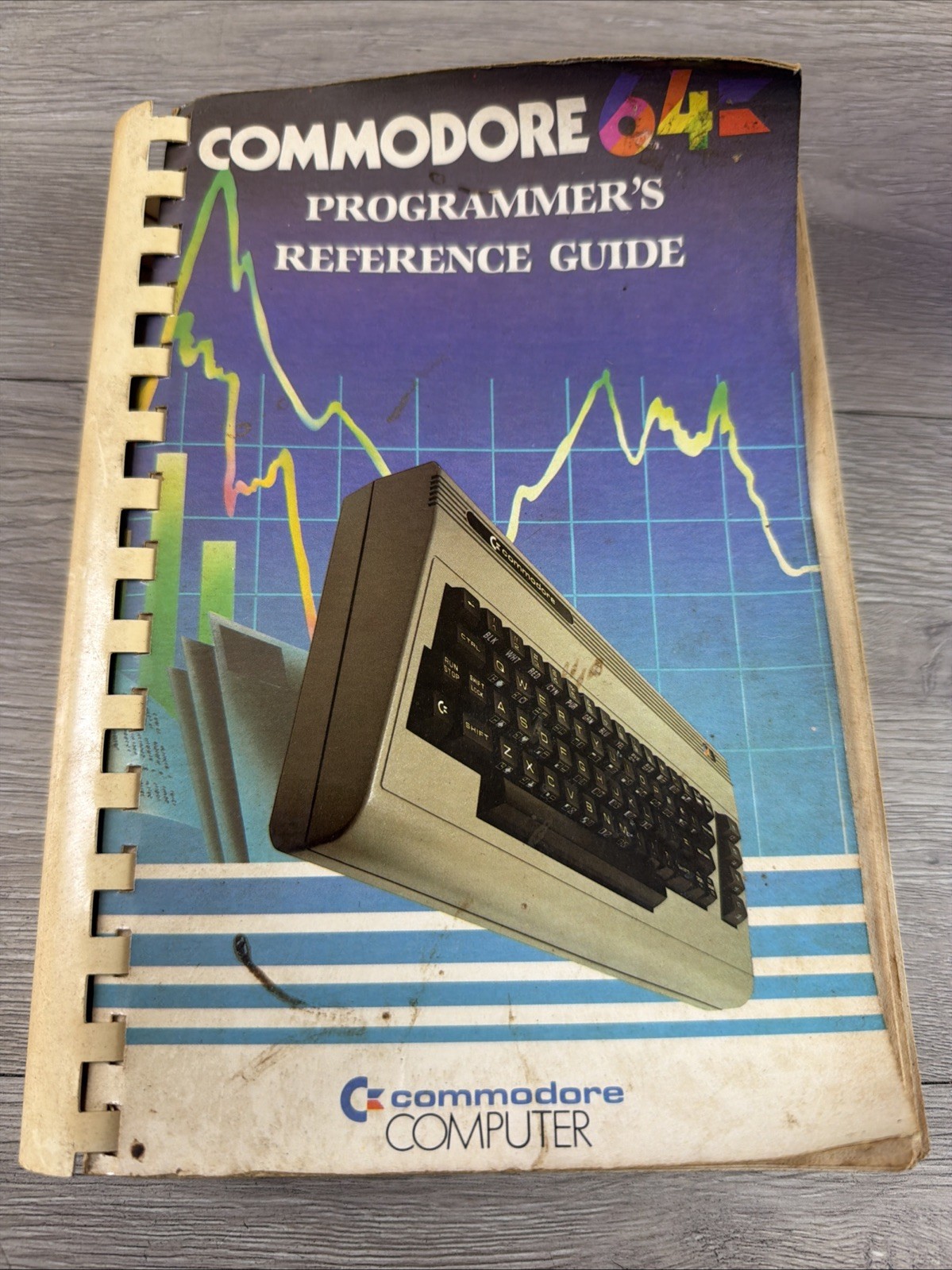 Commodore 64 Programmers Reference Guide CBM 1984 First Edition 9th Printing