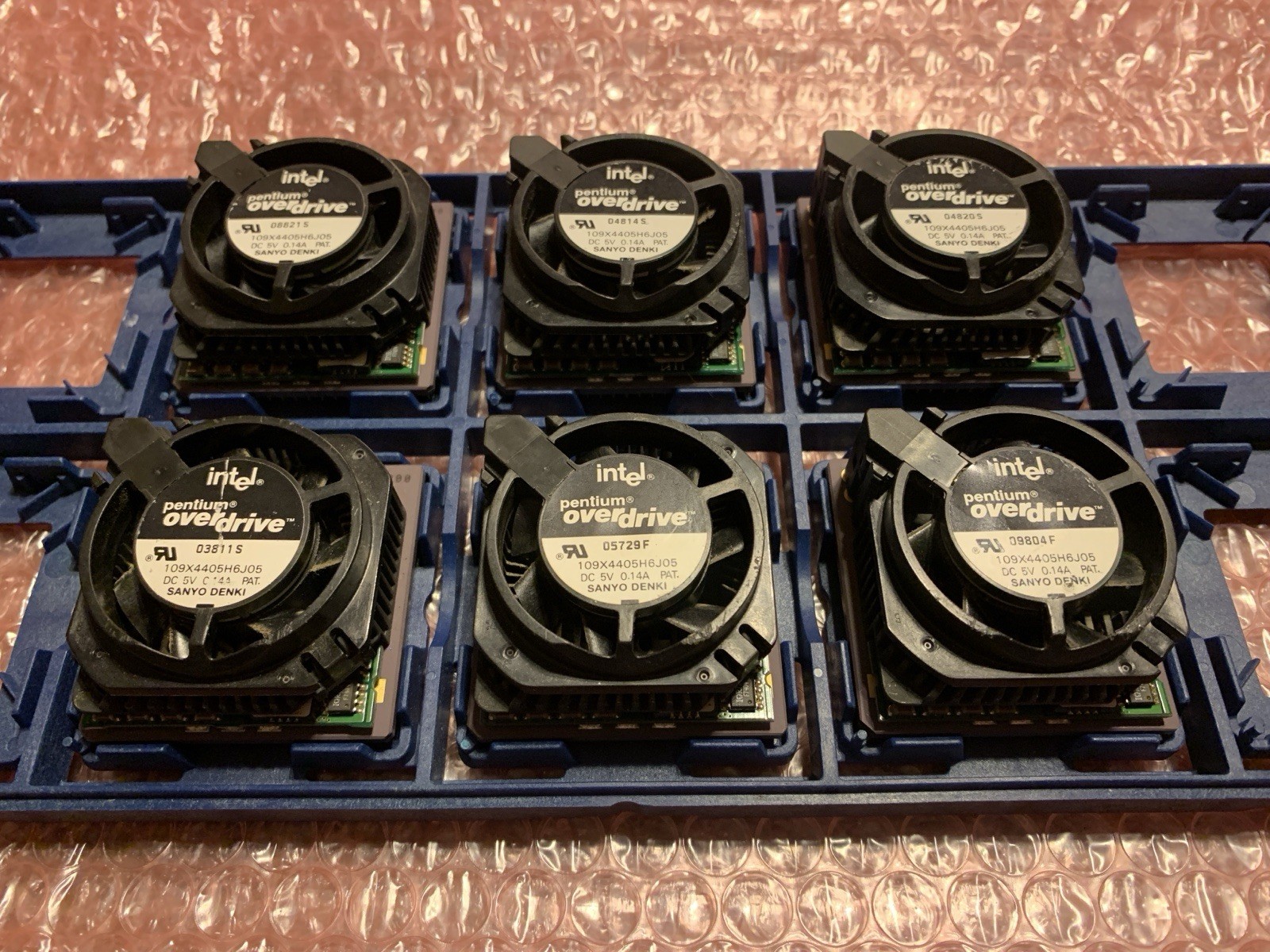 Lot of 6x Intel 200mhz Pentium Overdrive w/ MMX OEM Fan PODPMT66X200