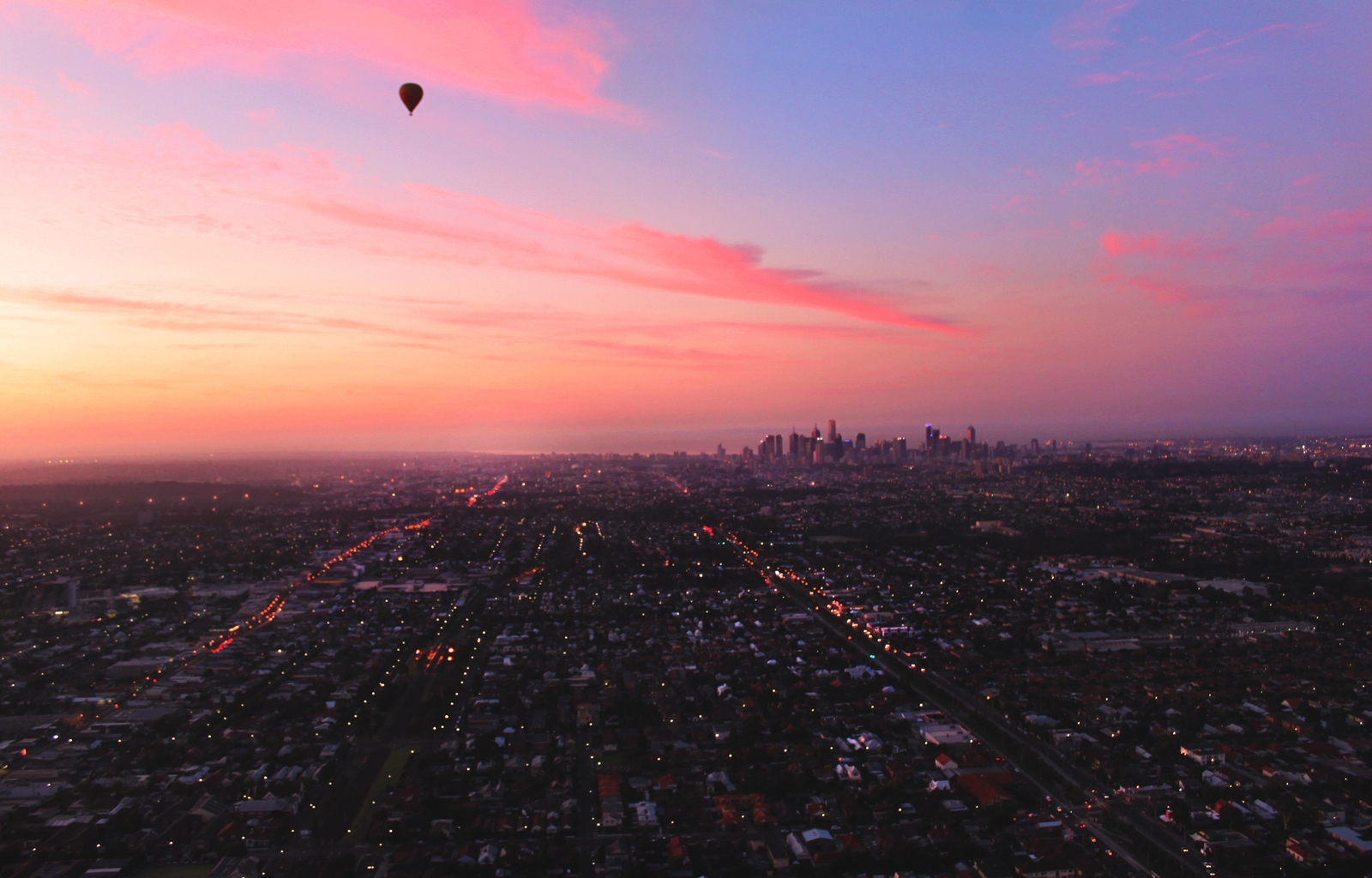 Landscape cityscape aerial view hot air balloons sky Custom Gaming Mat Desk