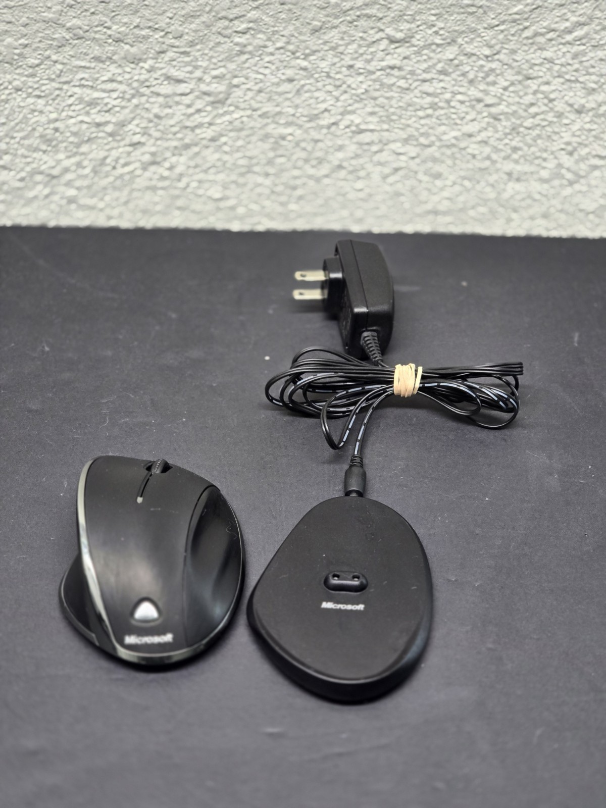 Microsoft Wireless Laser Mouse 7000 MDL 1142- Black NO DONGLE 