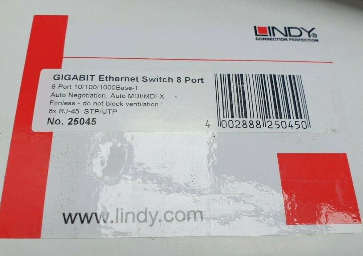 LINDY 25045 8 PORT 10/100/1000 BASE-T GIGABIT ETHERNET SWITCH (R5S10.7)
