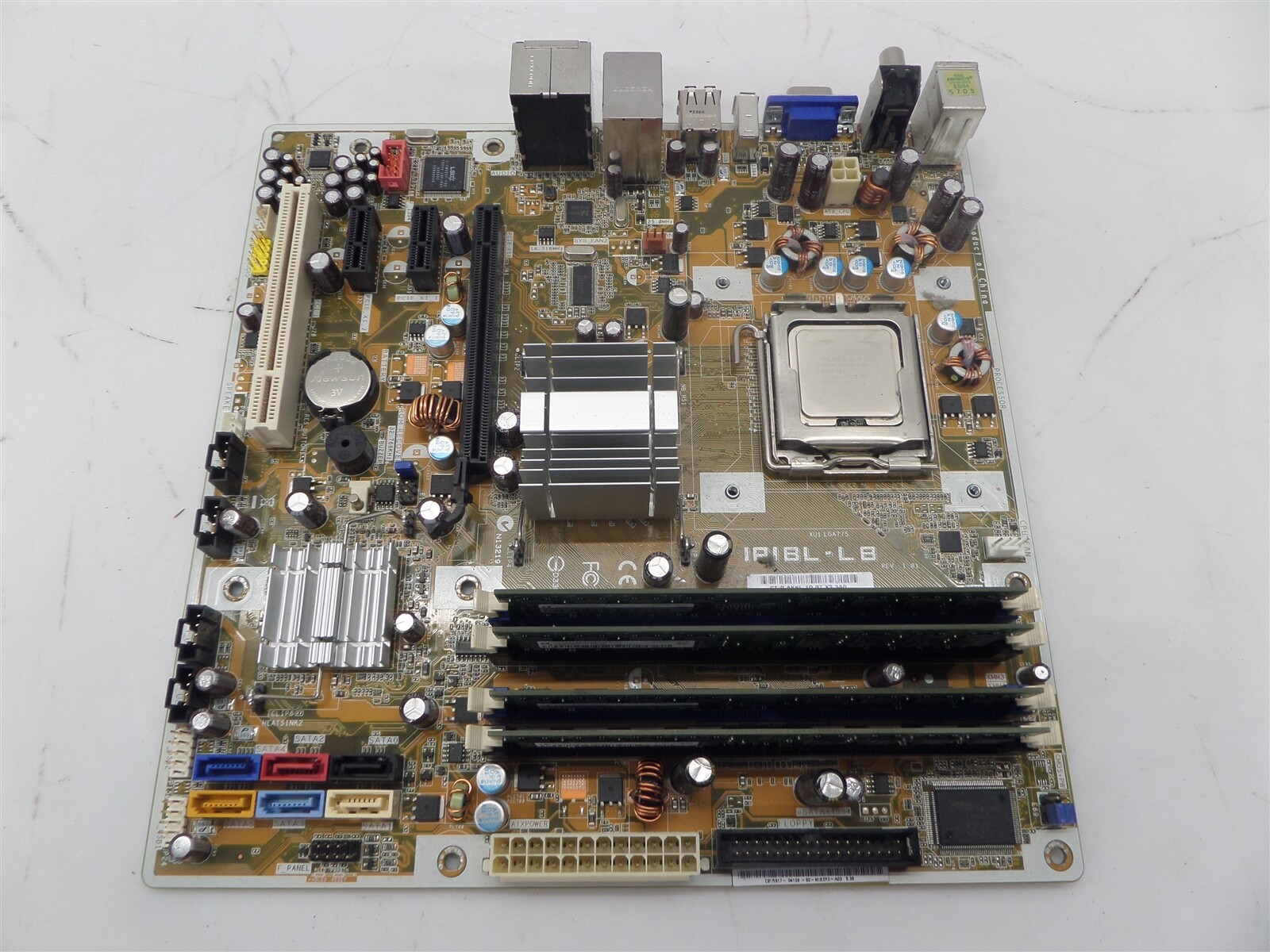 HP 5189-1080 ASUS IPIBL-LB Motherboard w/ Core 2 SLB5M 2.33GHz CPU 8GB RAM