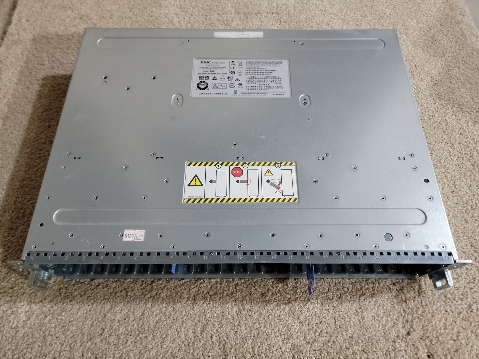 EMC SAE Hard Disk Expansion Array   100-562-964 2.5"