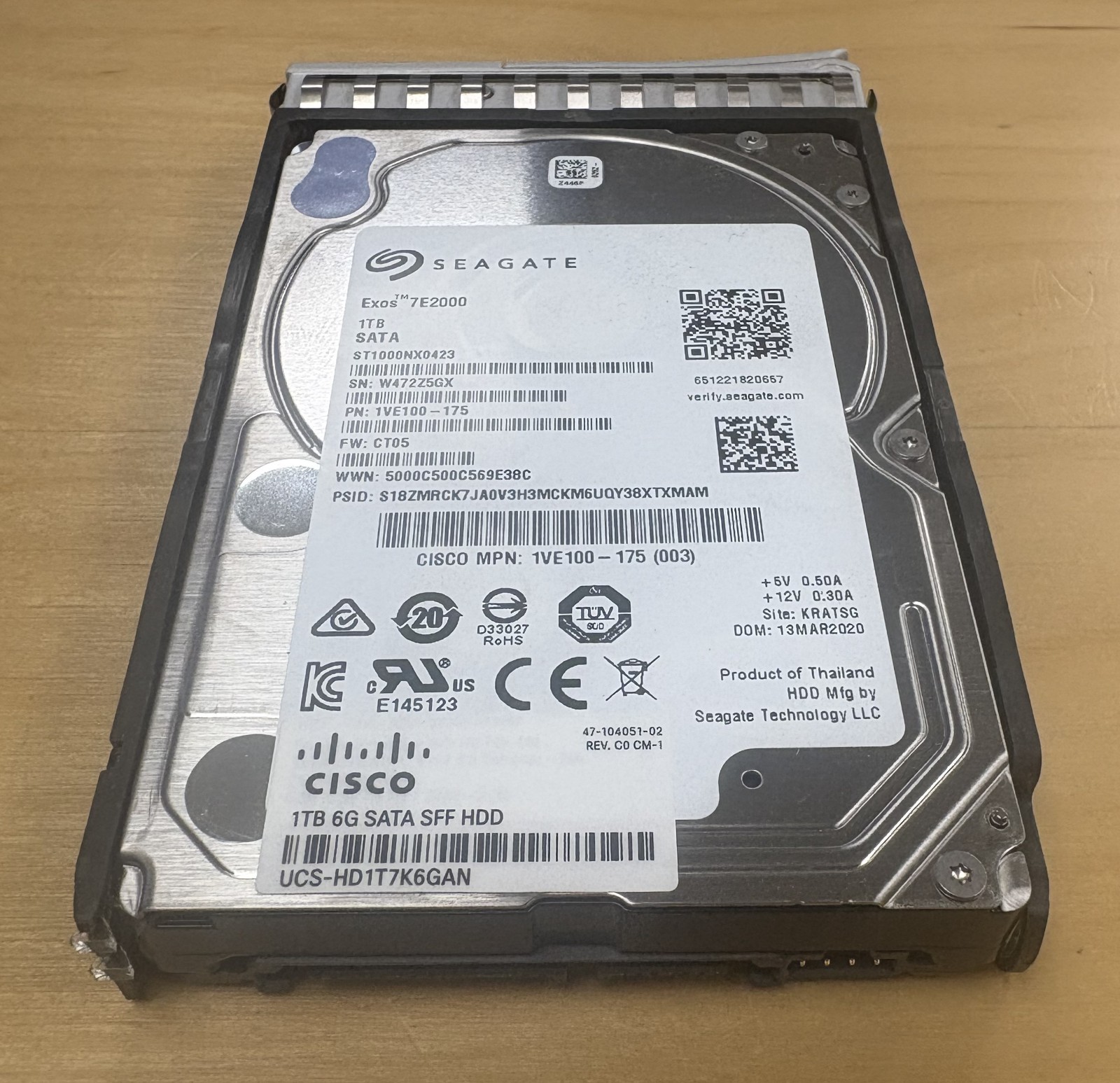 GENUINE CISCO 1TB 2.5" 6G SATA SFF HDD / UCS-HD1T7K6GAN / 1VE100-175