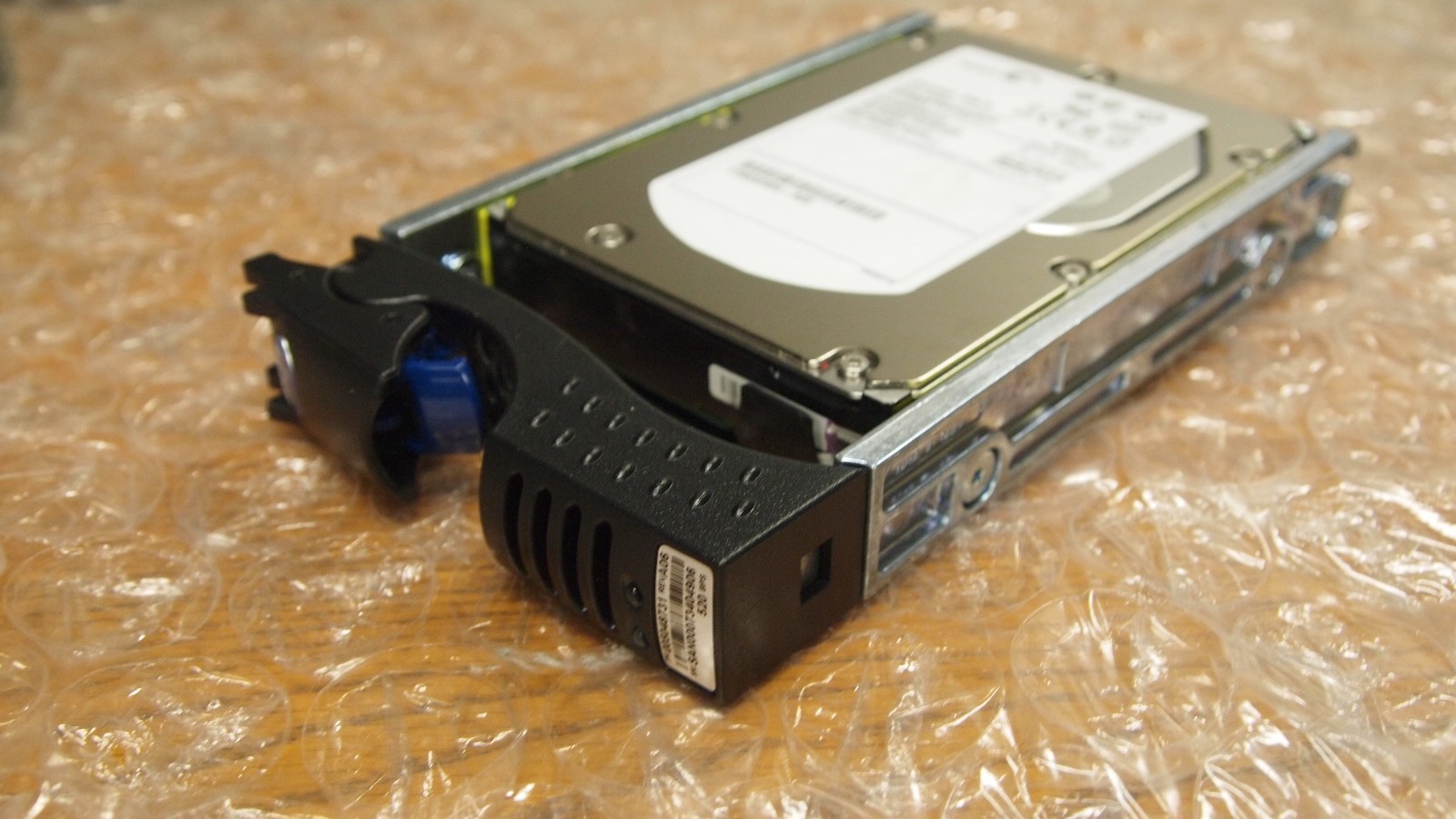 EMC DELL 300gb 15k FC Fibre Hard Disk Drive HITACHI HUS153030VLF4E0 HU127 b22147
