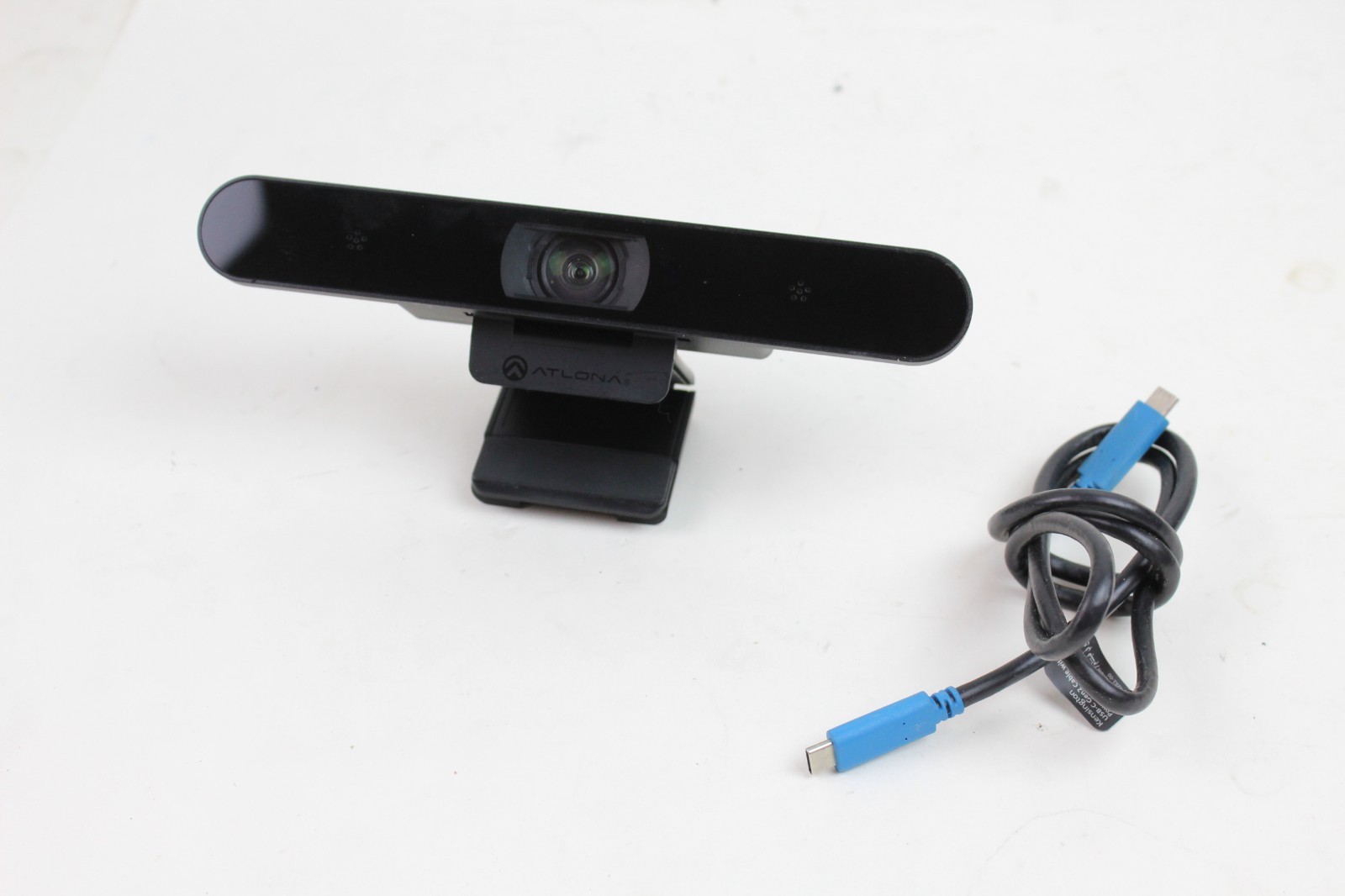 Atlona AT-CAP-FC110, Captivate 4K ePTZ Auto-Framing Camera