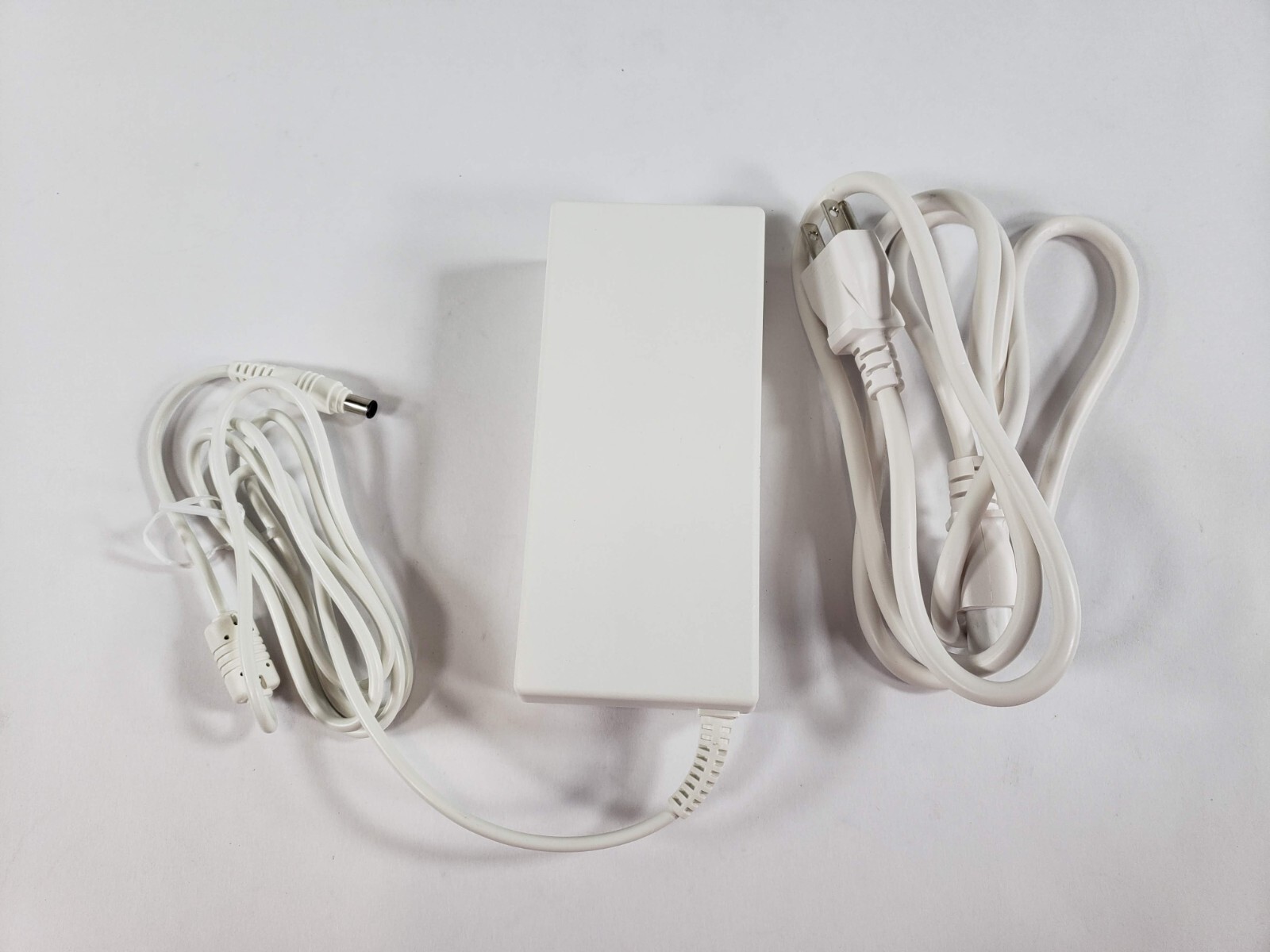 19V 7.37A 140W LCAP31 AC Power Adapter Charger Compatible with LG V220 V325 V720