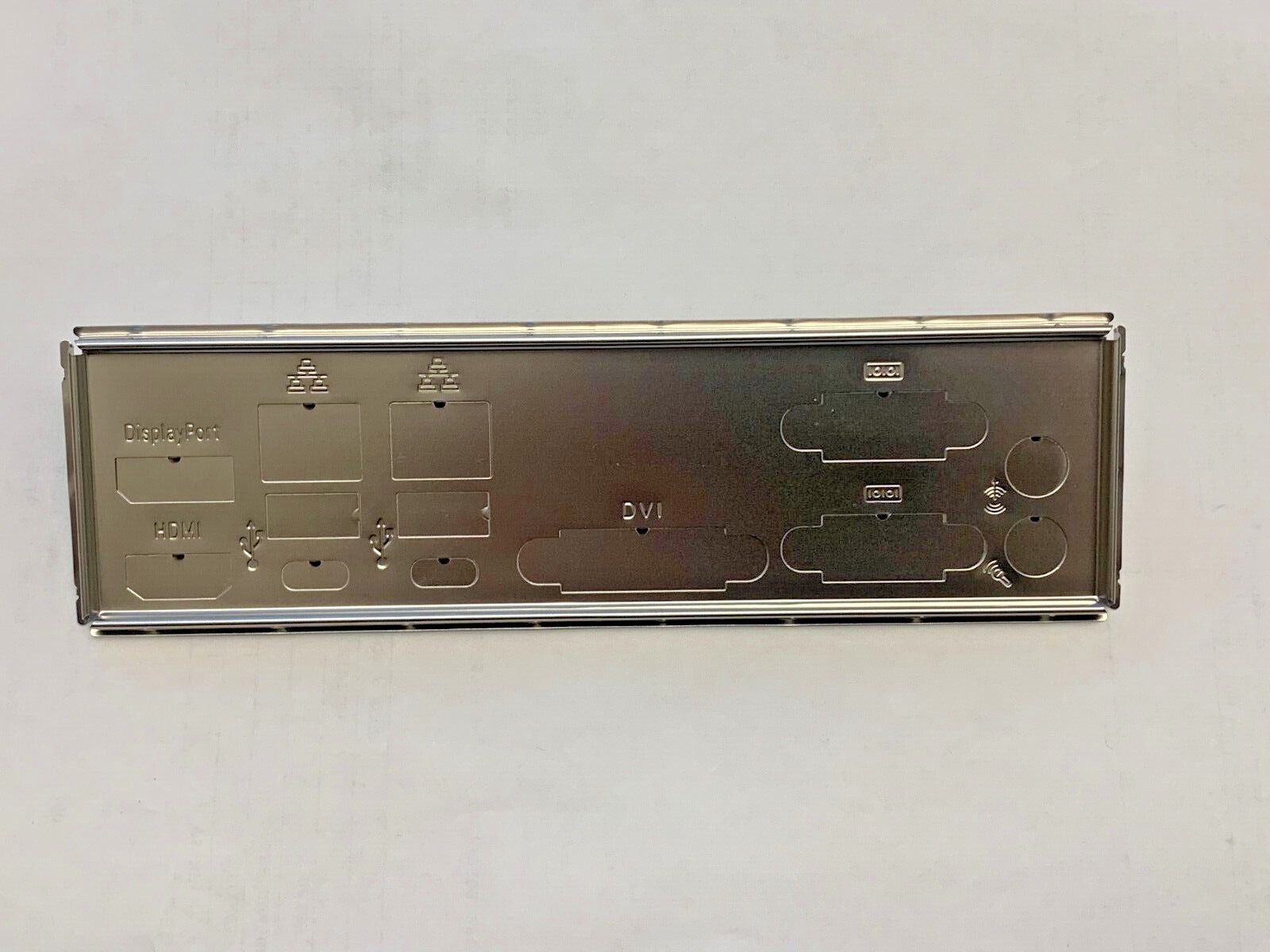 SuperMicro Standard I/O Shield for X11SCV-L