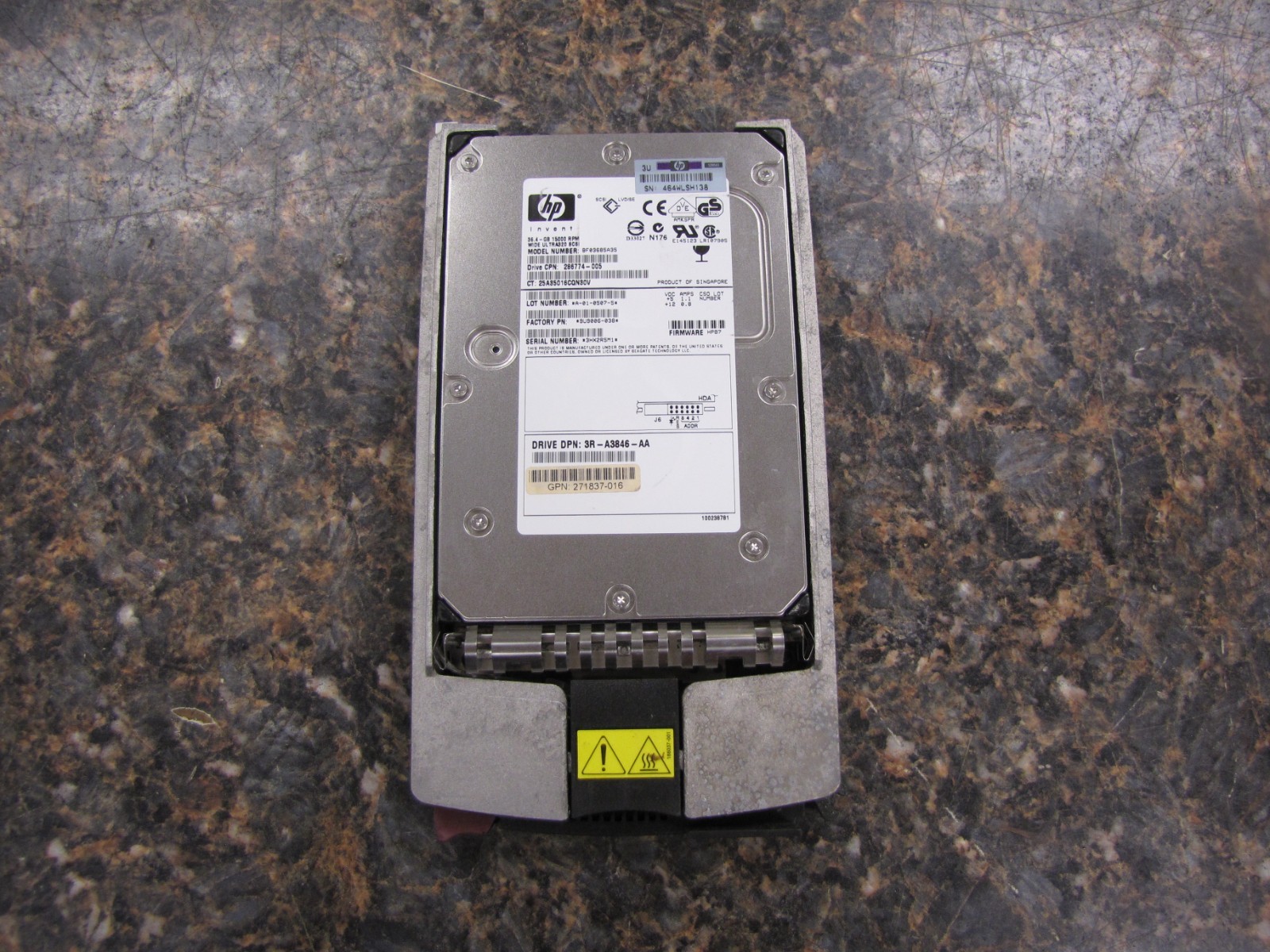 HP BF03685A35 286774-005 36GB 15K 3.5" Ultra 320 SCSI Hard Drive w/ Tray - HG9