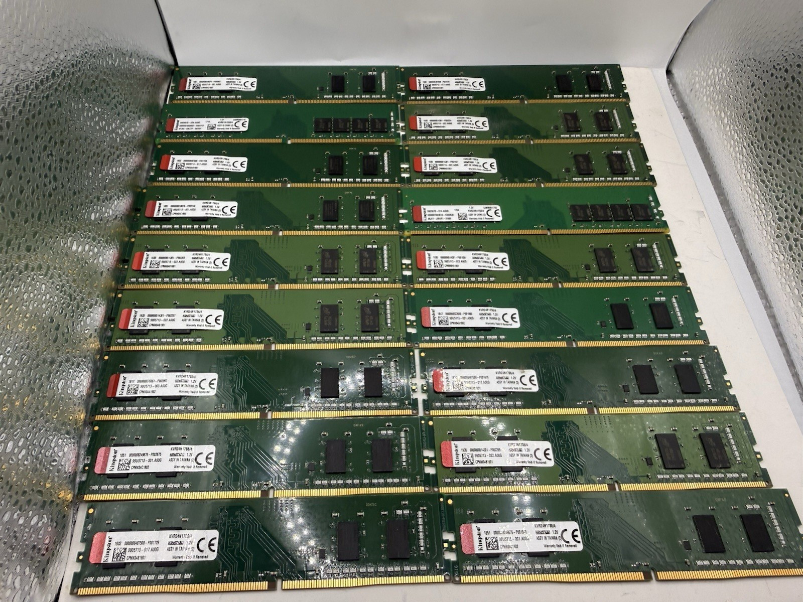 LOT OF (34) Kingston 4GB DDR4 2400 MHz Desktop Memory RAM KVR24N17S6/4